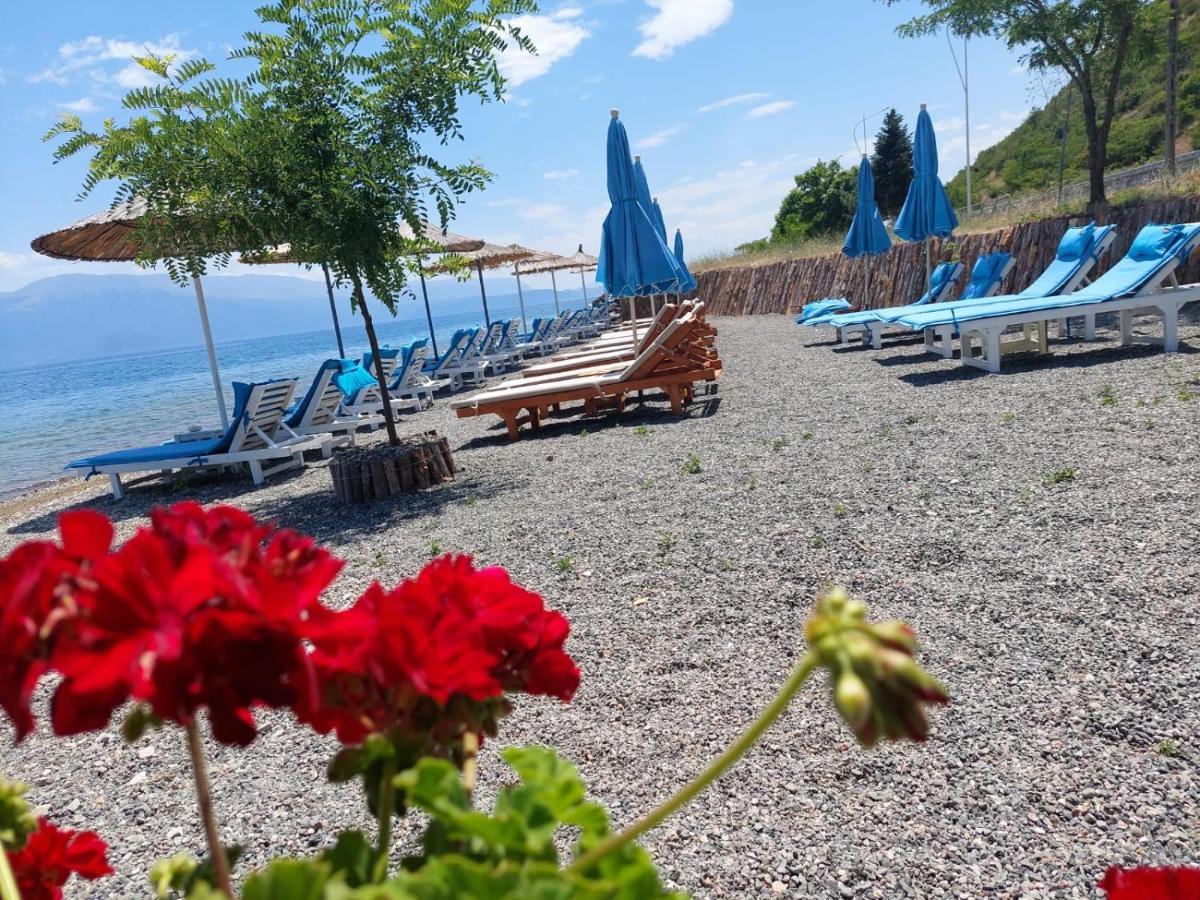 Hotel Vila Toska Piskupat Bagian luar foto