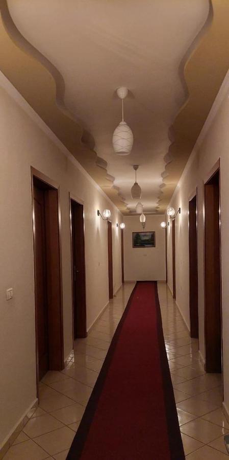Hotel Vila Toska Piskupat Bagian luar foto