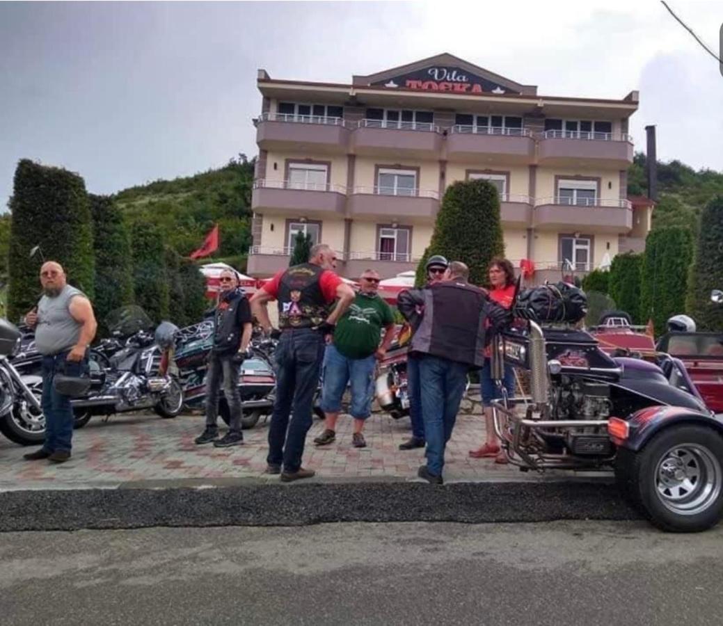 Hotel Vila Toska Piskupat Bagian luar foto