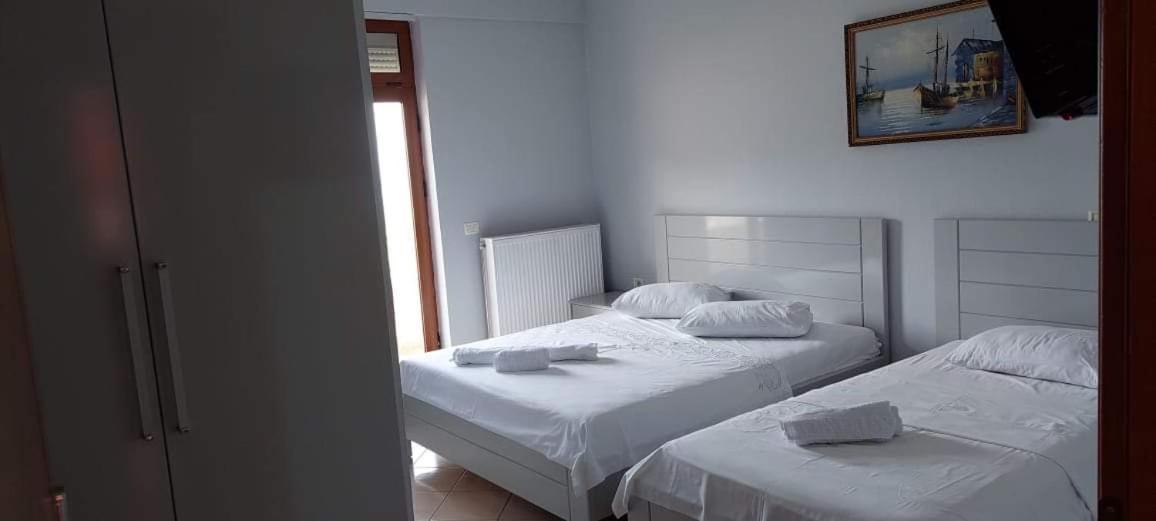 Hotel Vila Toska Piskupat Bagian luar foto