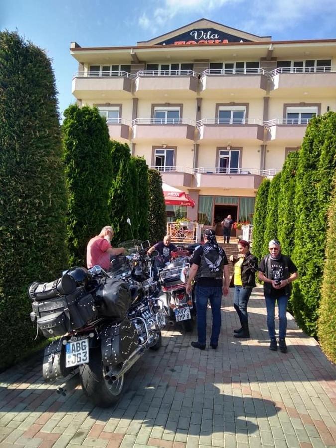 Hotel Vila Toska Piskupat Bagian luar foto