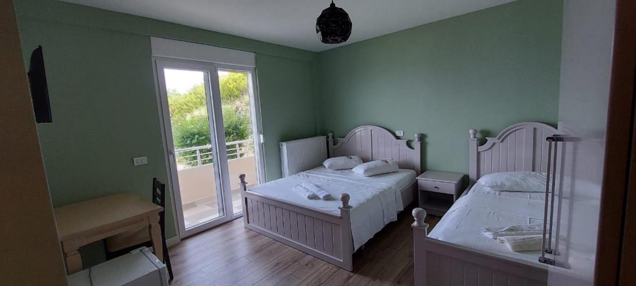 Hotel Vila Toska Piskupat Bagian luar foto