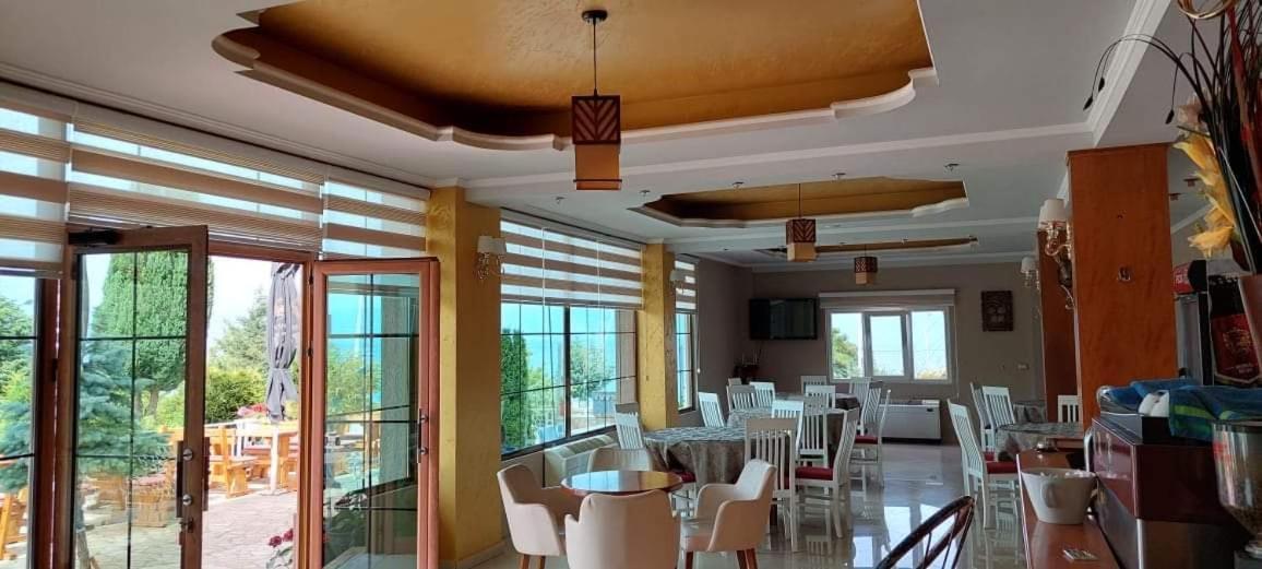 Hotel Vila Toska Piskupat Bagian luar foto