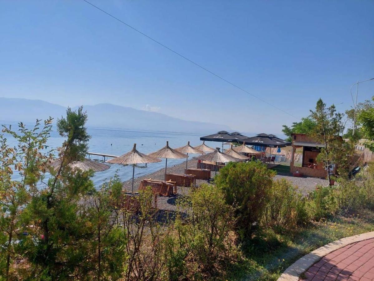 Hotel Vila Toska Piskupat Bagian luar foto
