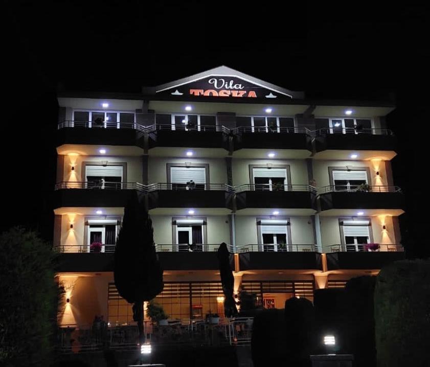 Hotel Vila Toska Piskupat Bagian luar foto